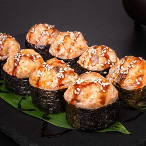 Запечённый ролл Тунец с творожным кремом