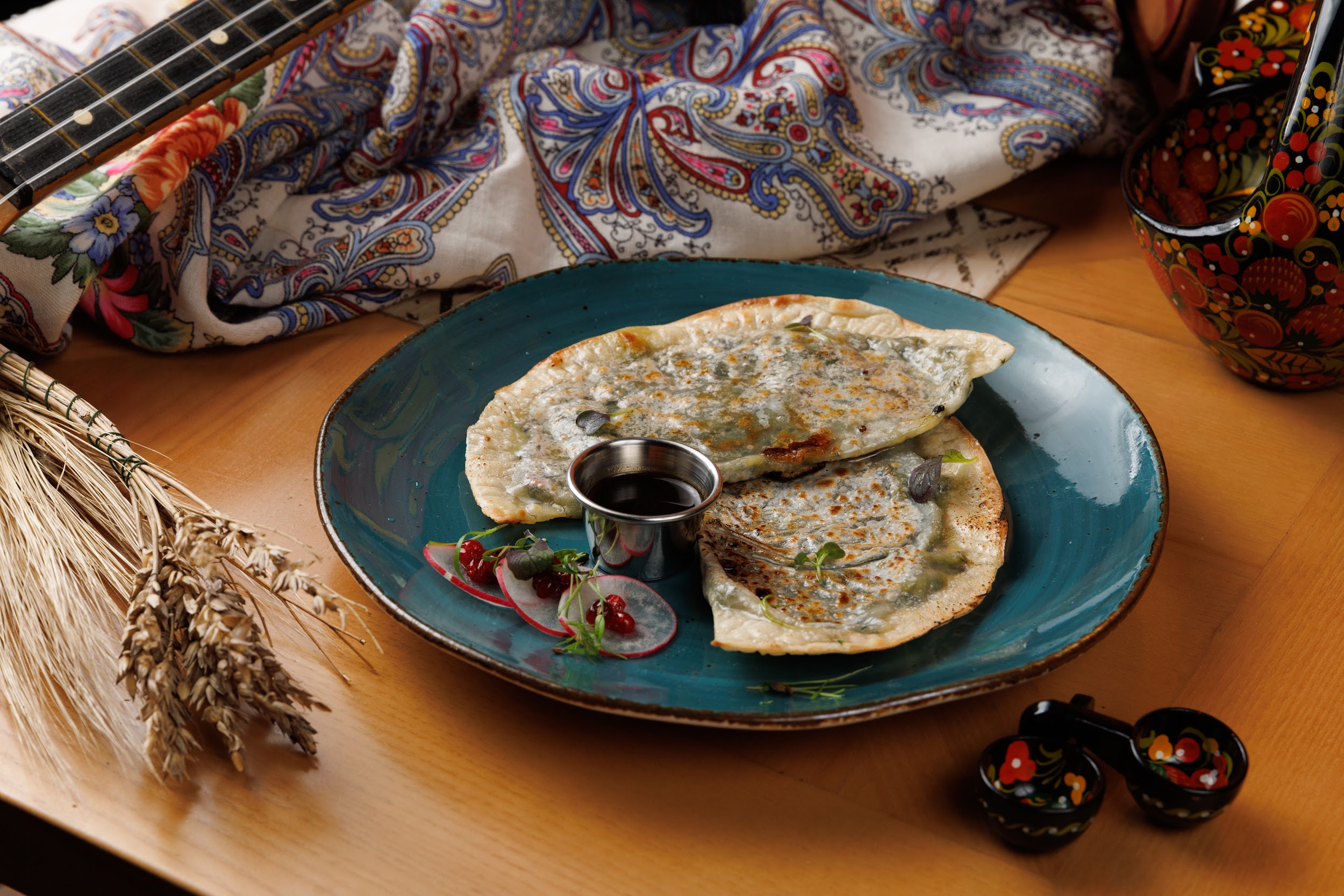 Кутабы с говядиной и сыром сулугуни