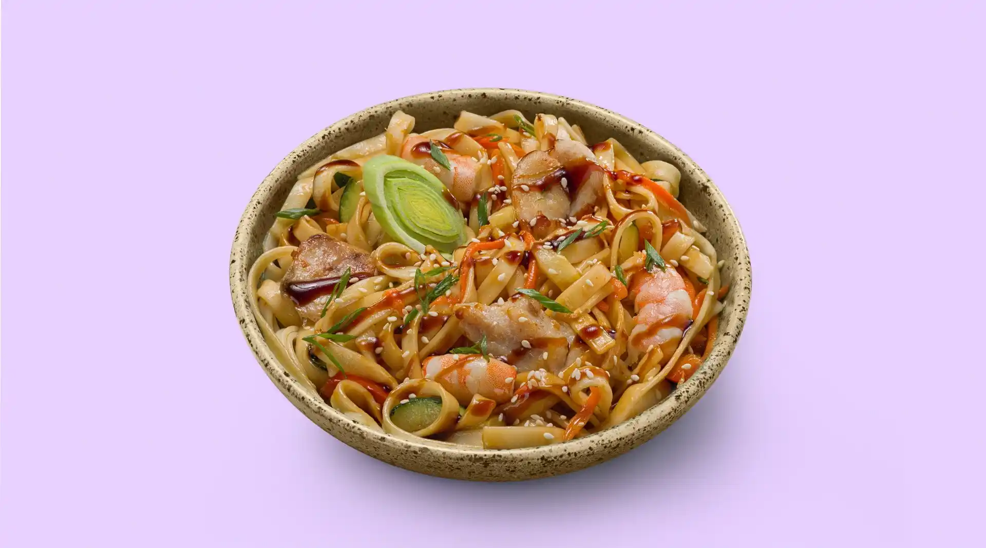Удон с цыпленком и креветкой