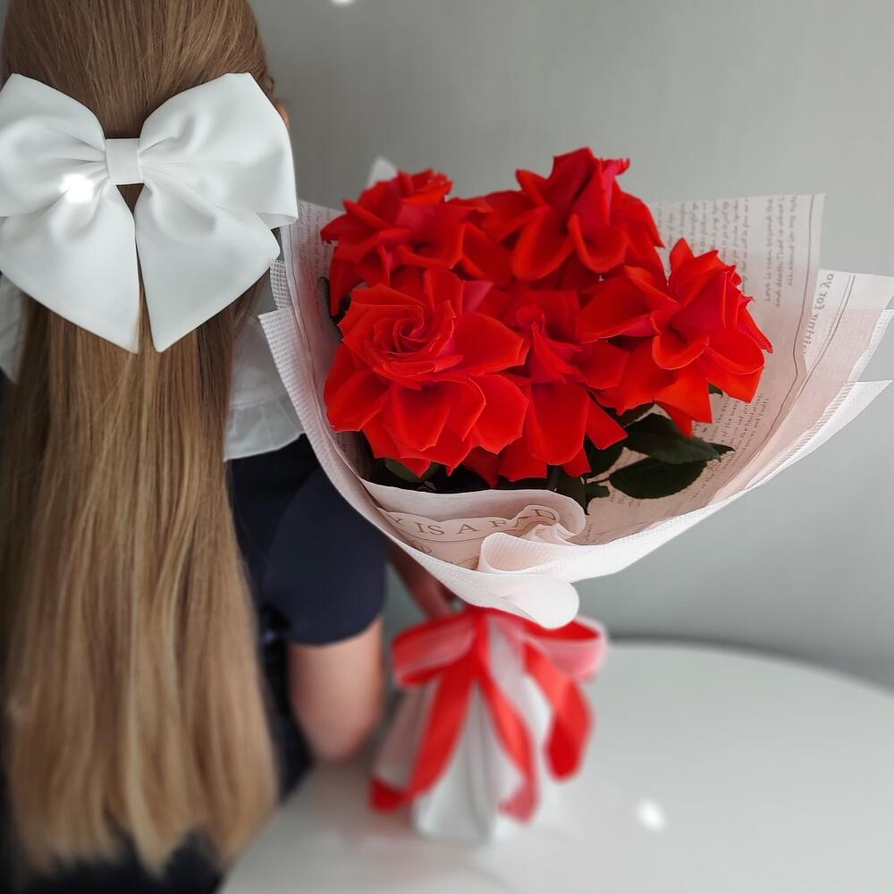 Букет с 5 французскими розами Яркие моменты