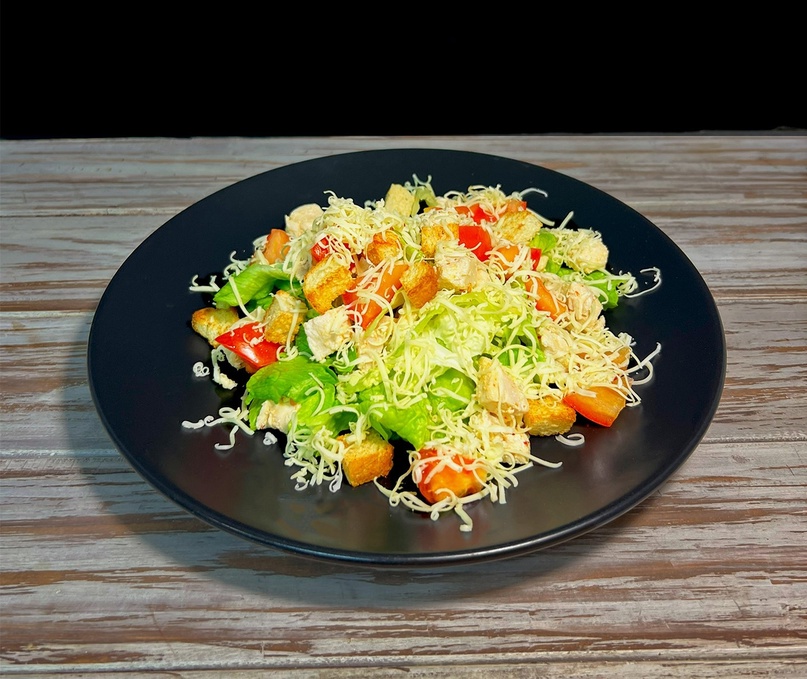 Салат цезарь с курицей