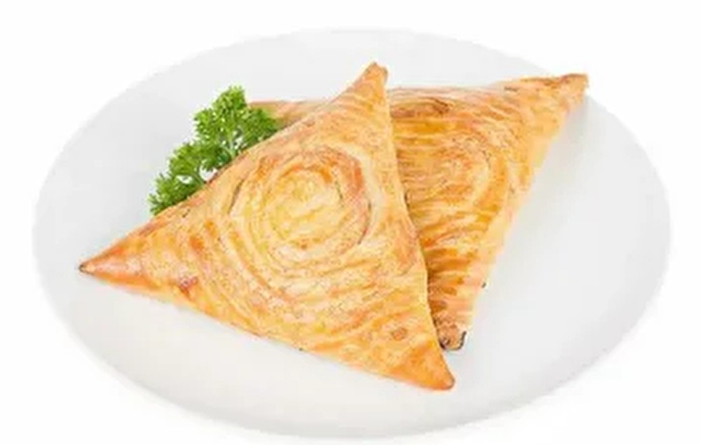 Самса с курицей и сыром