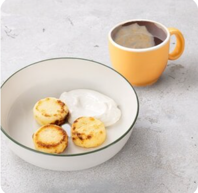 Выгодный завтрак сытный: Блины с сыром и ветчиной