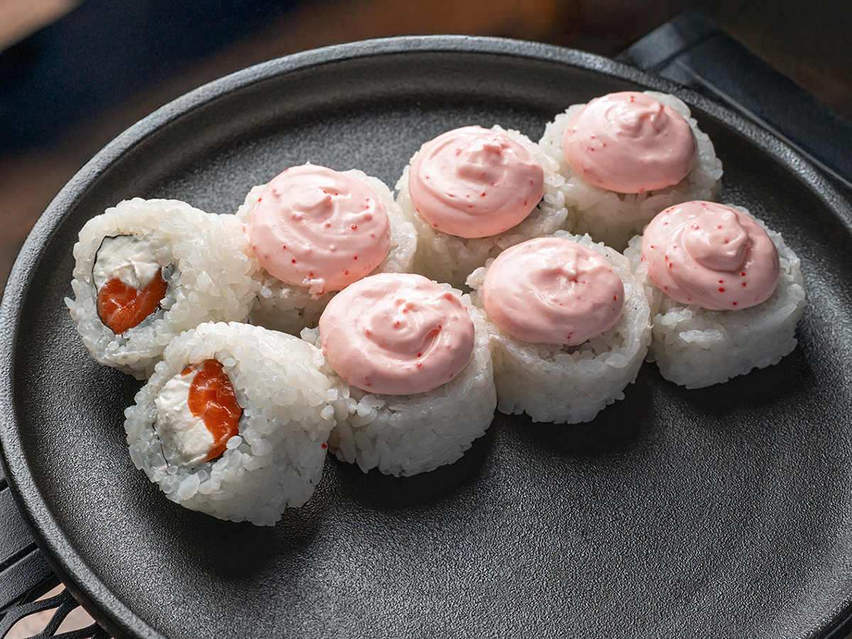 Ролл Лава с лососем