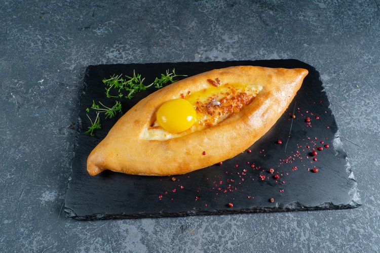 Хачапури по-аджарски