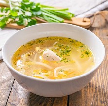 Суп куриный с домашней лапшой