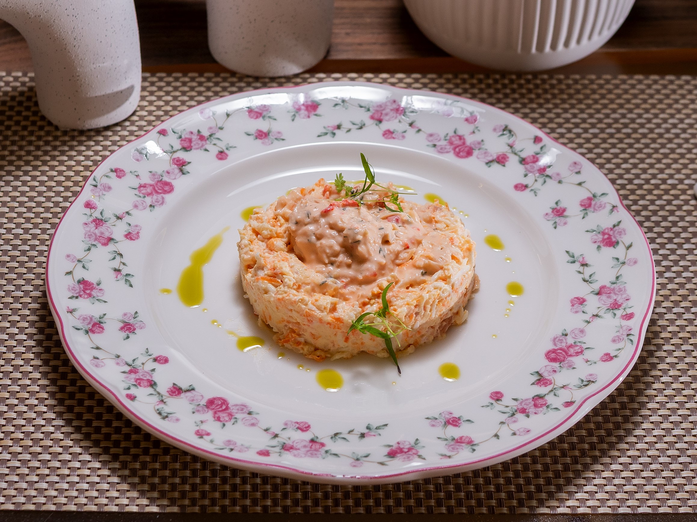 Мимоза с крабом