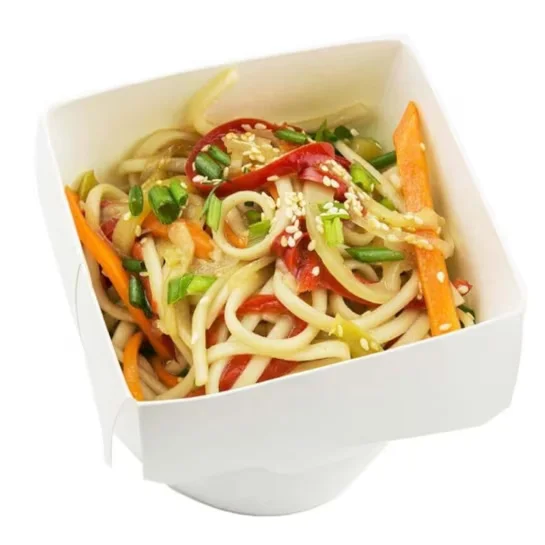 Удон со свининой и овощами