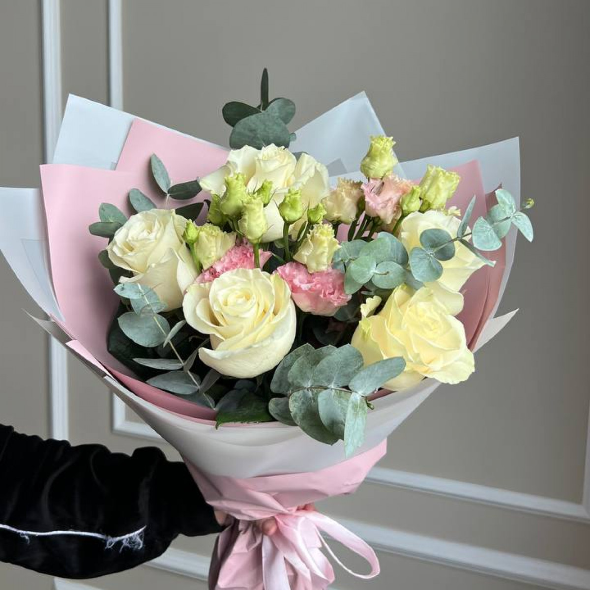 Авторский букет (предзаказ) 252