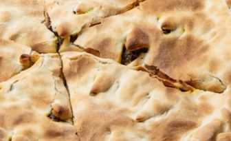Пирог кубдари с говядиной