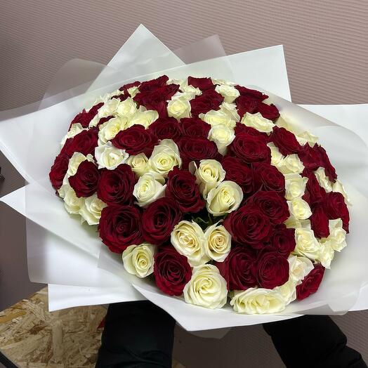 101 Роза белая с красными