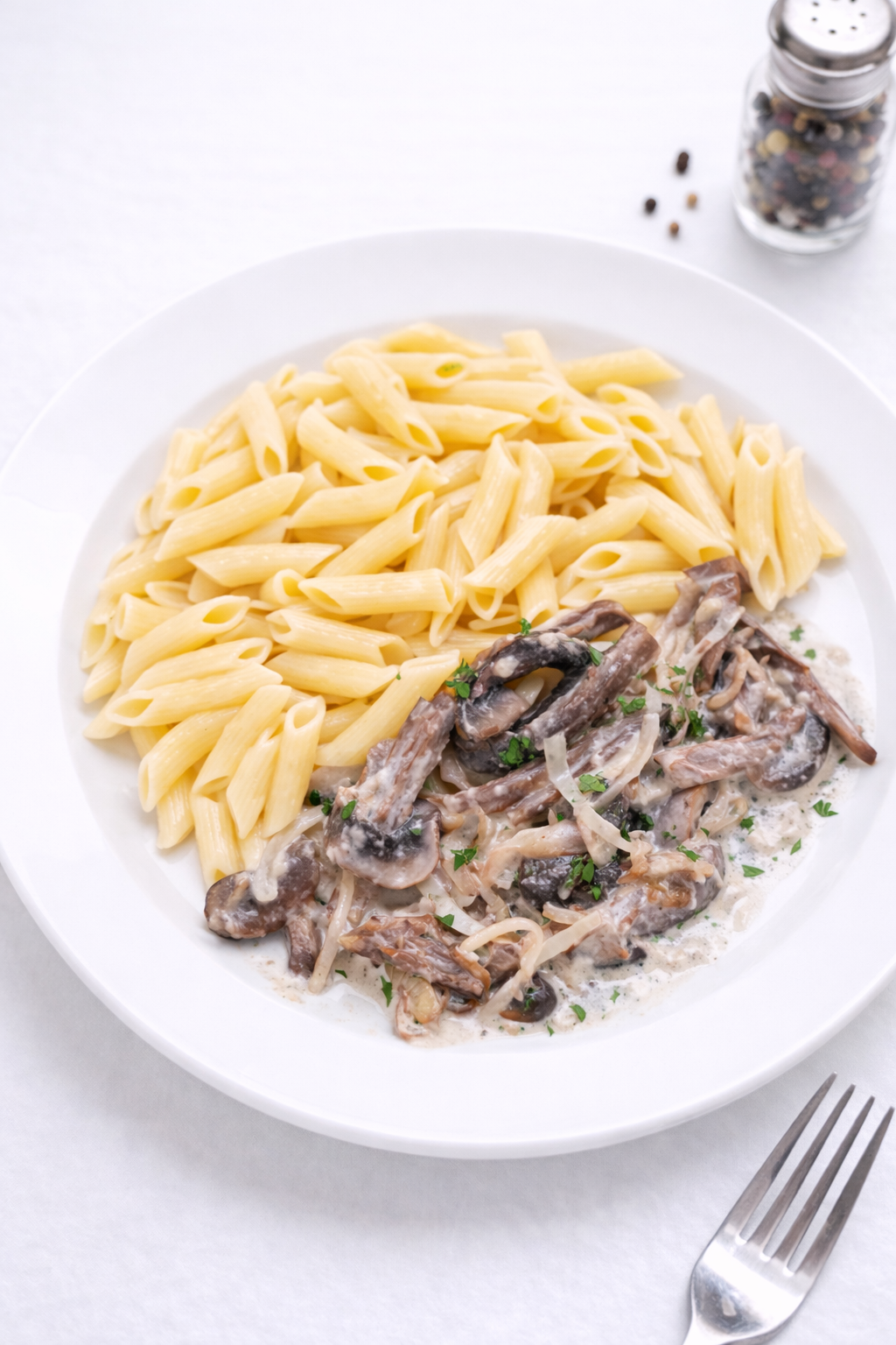 Бефстроганов + макароны перья