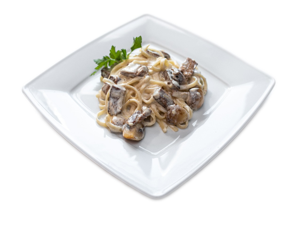 Паста с говядиной и шампиньонами