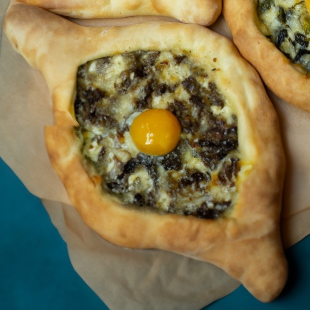 Хачапури по-аджарский с фаршем(говядина)