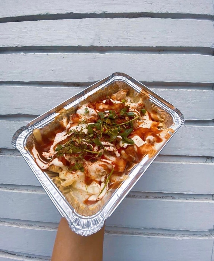Сытый батя с теплой курочкой