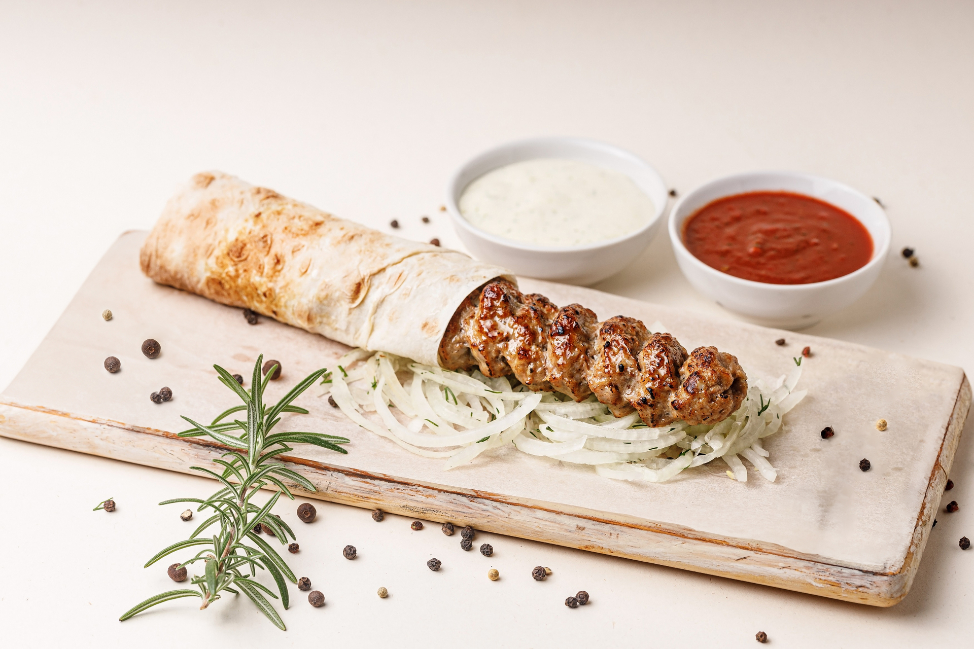 Кебаб из курицы в лаваше