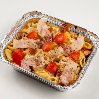 Паста с беконом и томатами