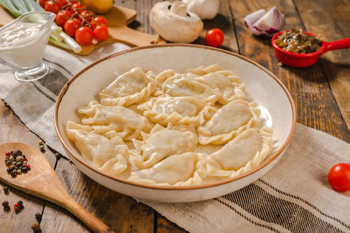 Вареники с картофелем и грибами замороженные, весовые