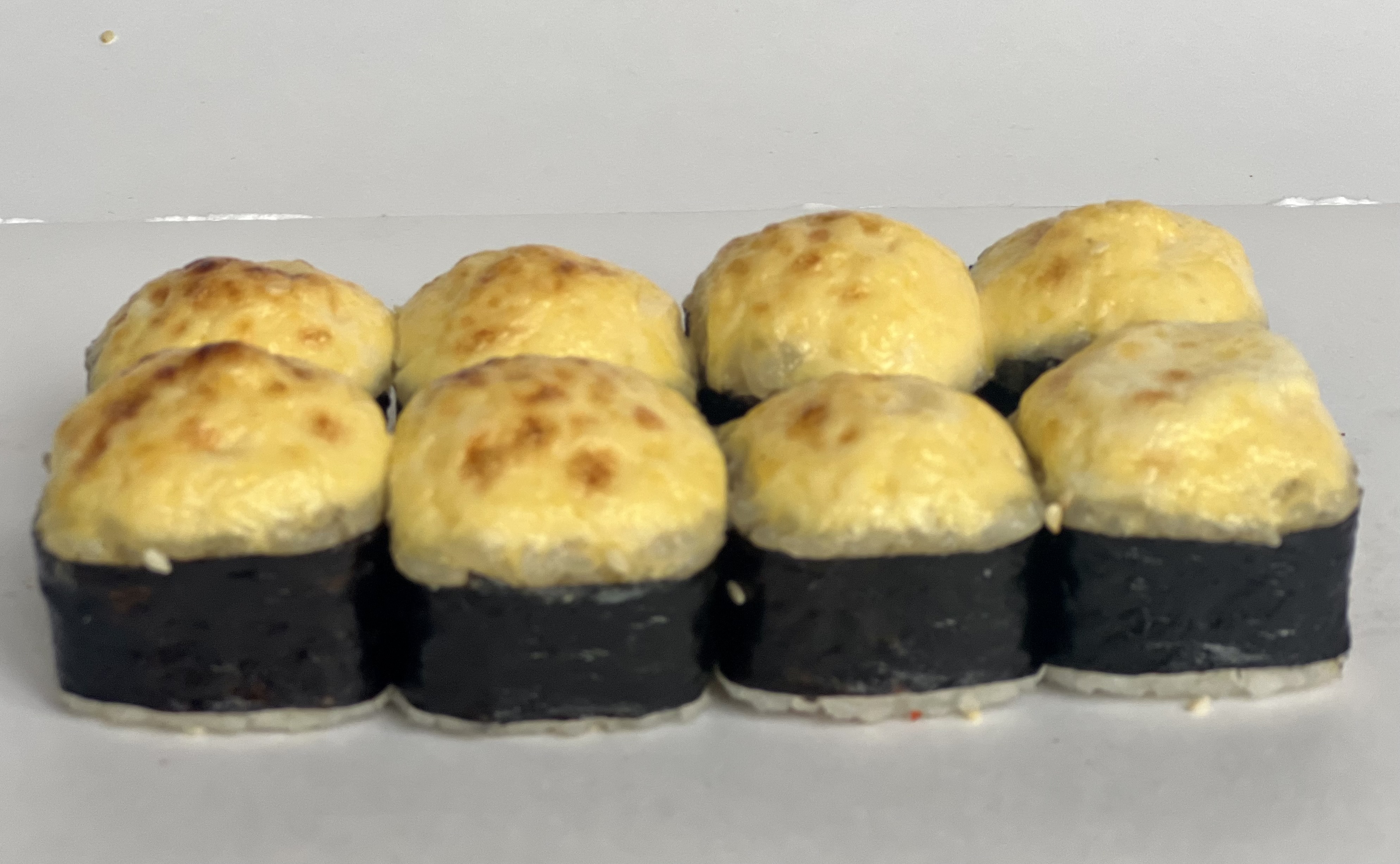 Запеченный ролл с курицей