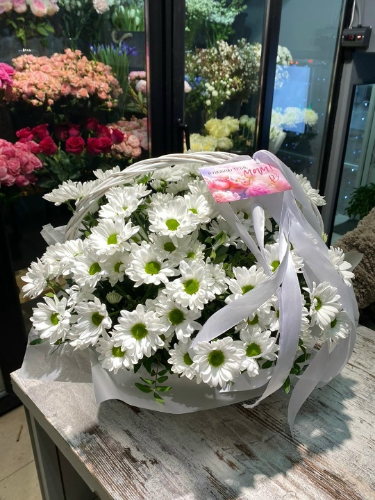 Корзина с любимыми ромашками