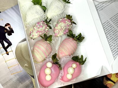 Клубника в белом шоколаде 1