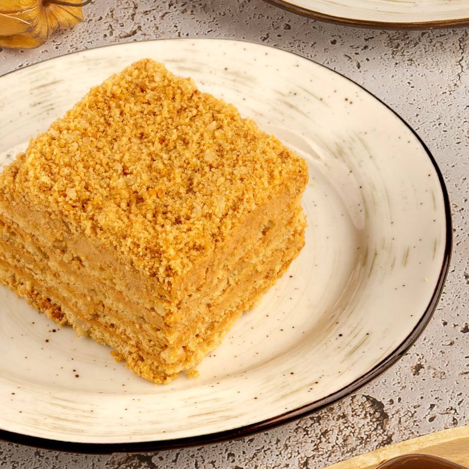 Арахисовый торт с варёной сгущенкой