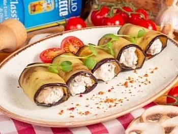 Рулетики из баклажана