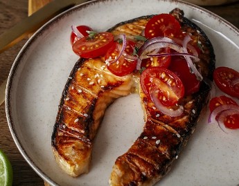 Лосось на мангале