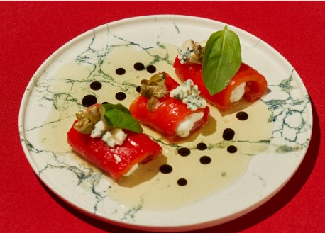 Печёные перцы. Горгонзола. Каперсы