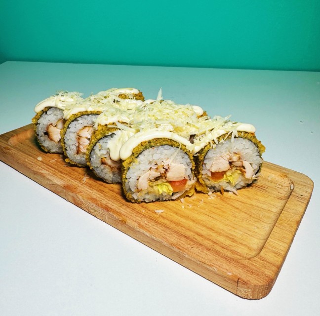 Жареный ролл цезарь