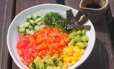 Поке с лососем