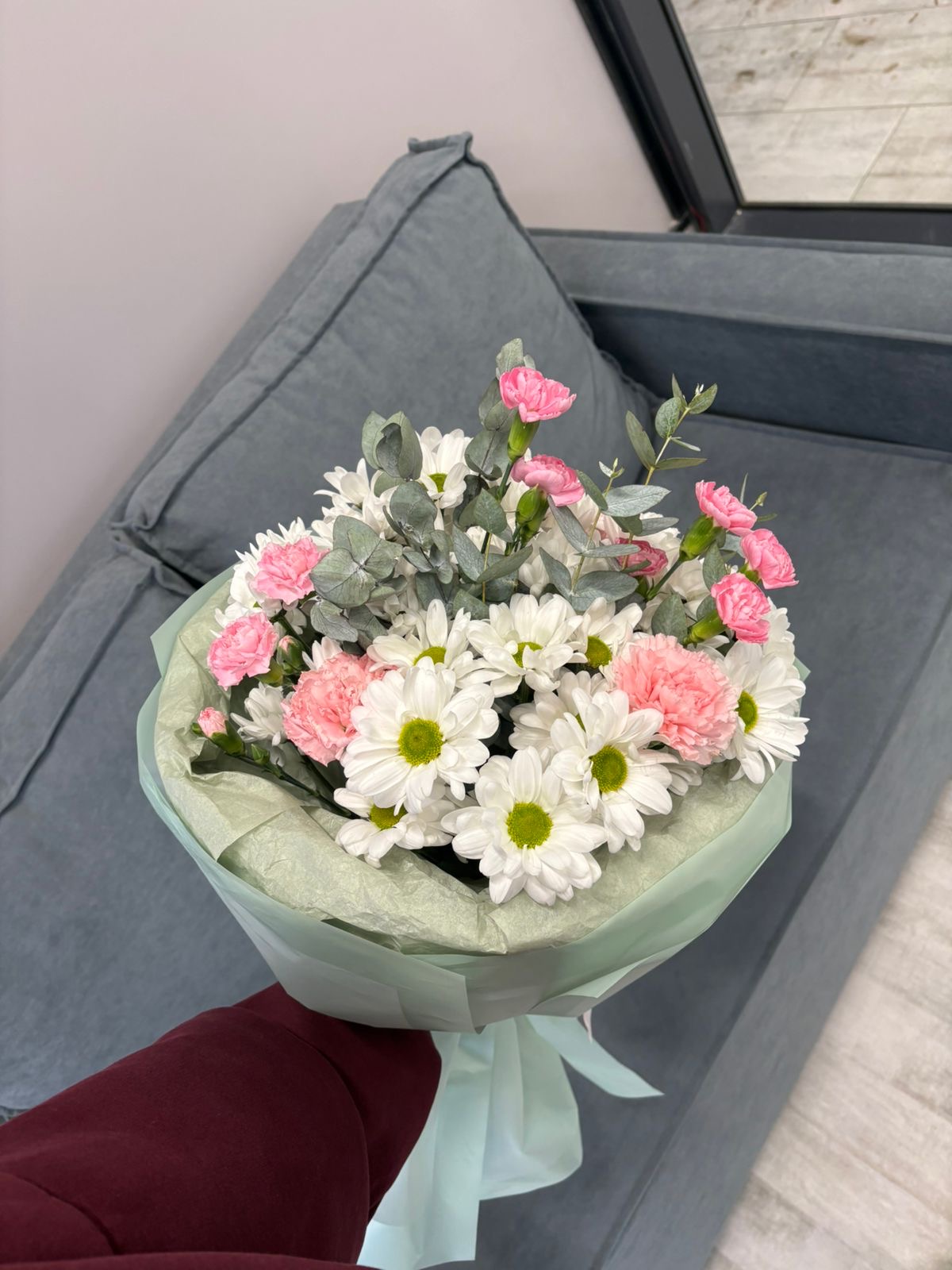 Букет с ромашкой 