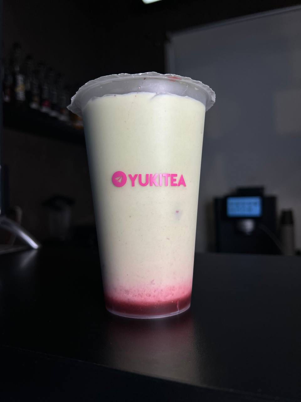 КЛУБНИЧНЫЙ ЛАТТЕ 500 МЛ