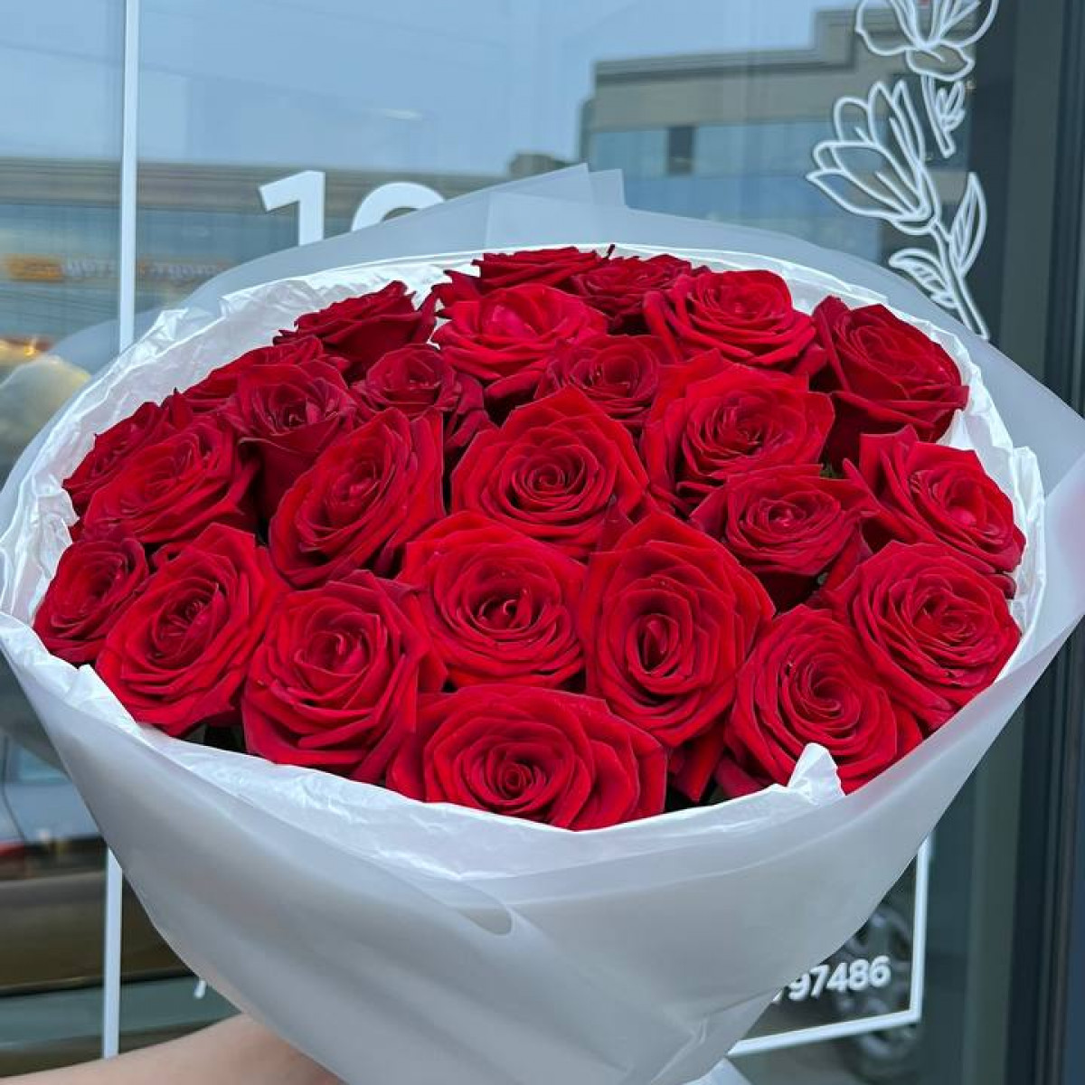 Моно букет из 25 роз 22 (предзаказ)