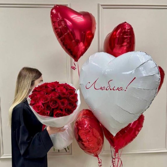 Букет из 25 роз + сет из сердец