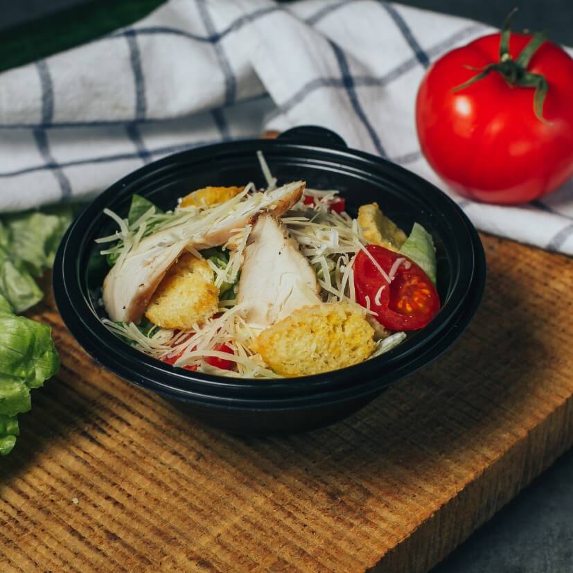 САЛАТ ЦЕЗАРЬ С КУРИЦЕЙ