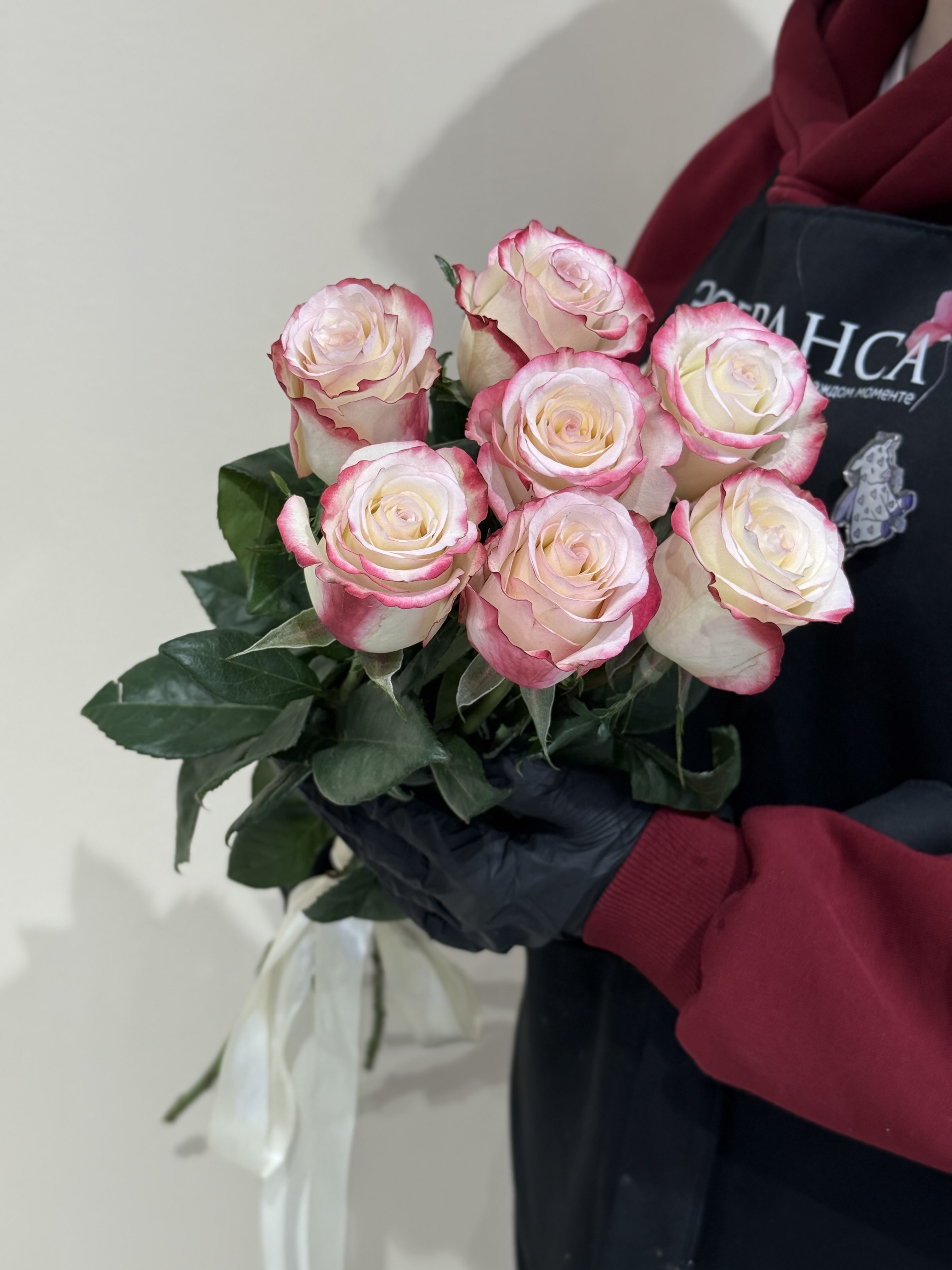 7 роз СВИТНЕС под ленту