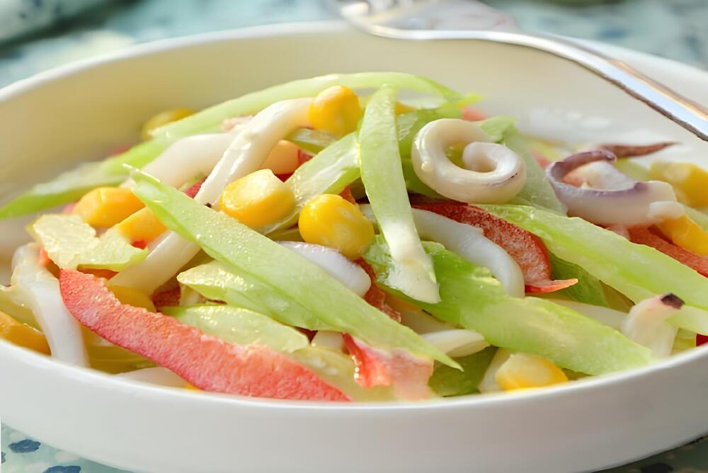 18 Салат с кальмарами