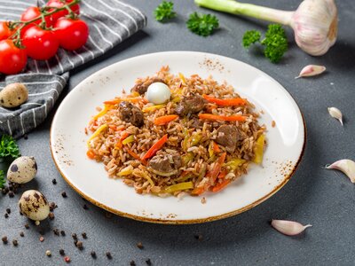 Плов с красным рисом (девзира)