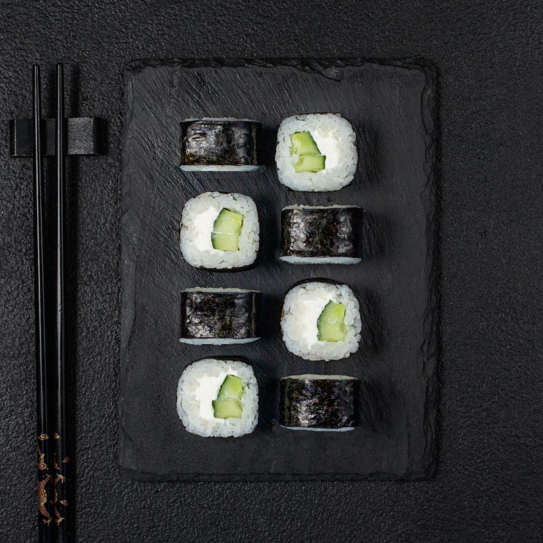 Ролл с огурцом и сыром