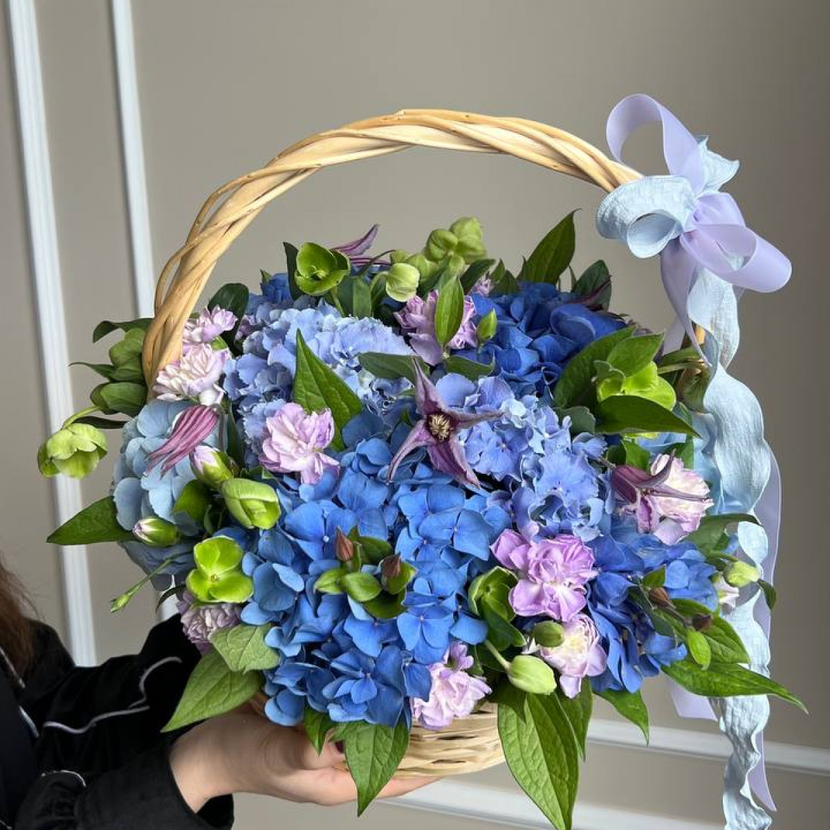 Корзина с цветами Артикул: 2386 (предзаказ)