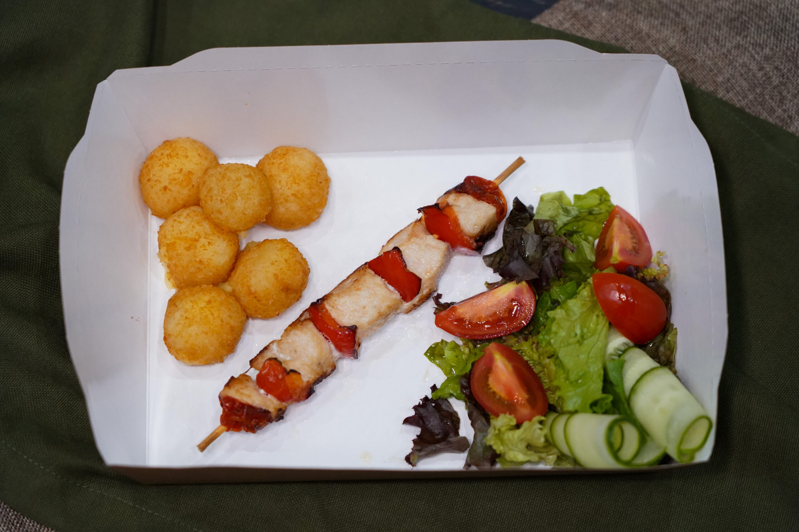 Сет с куриным шашлычком и крокетами