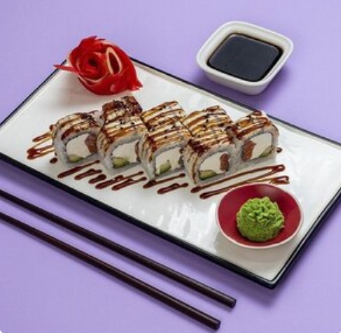 Ролл Канада с лососем