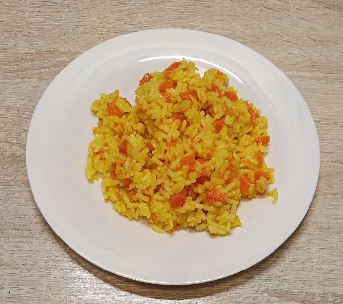 Рис отварной с морковкой  