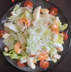 Салат «Цезарь» с курицей