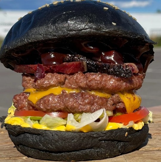 Бургер «Роял Dыммясо»