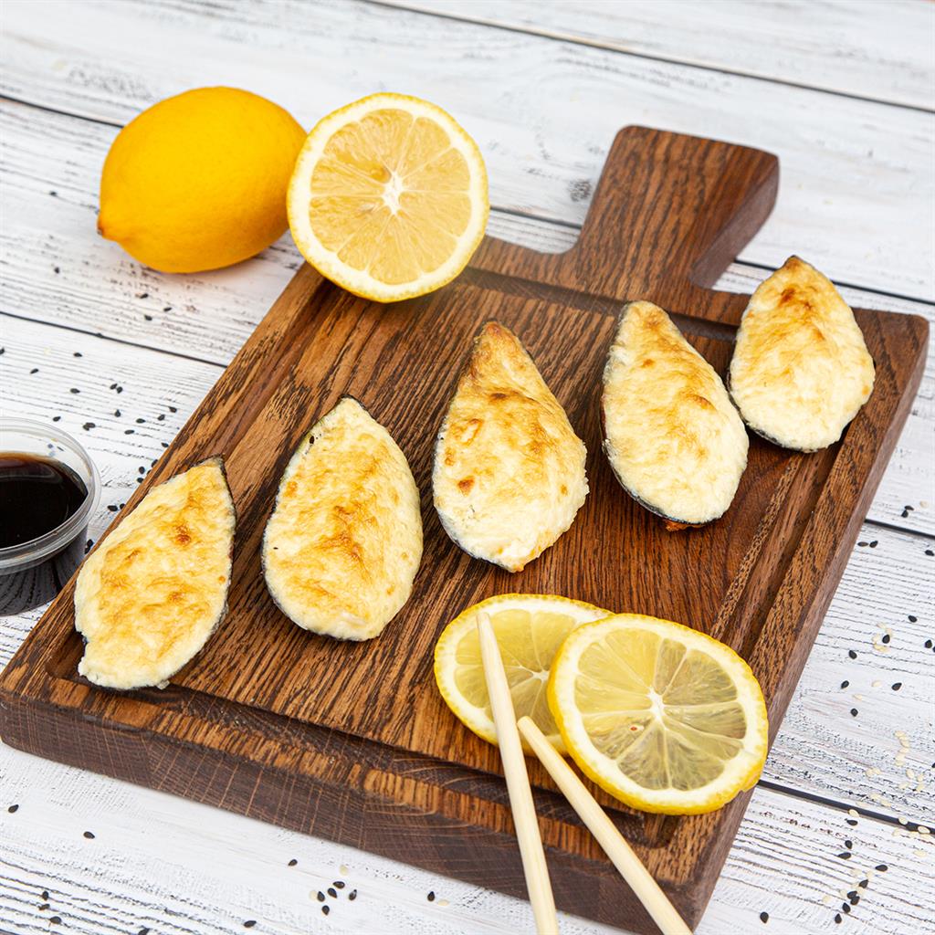 Мидии с сырным соусом