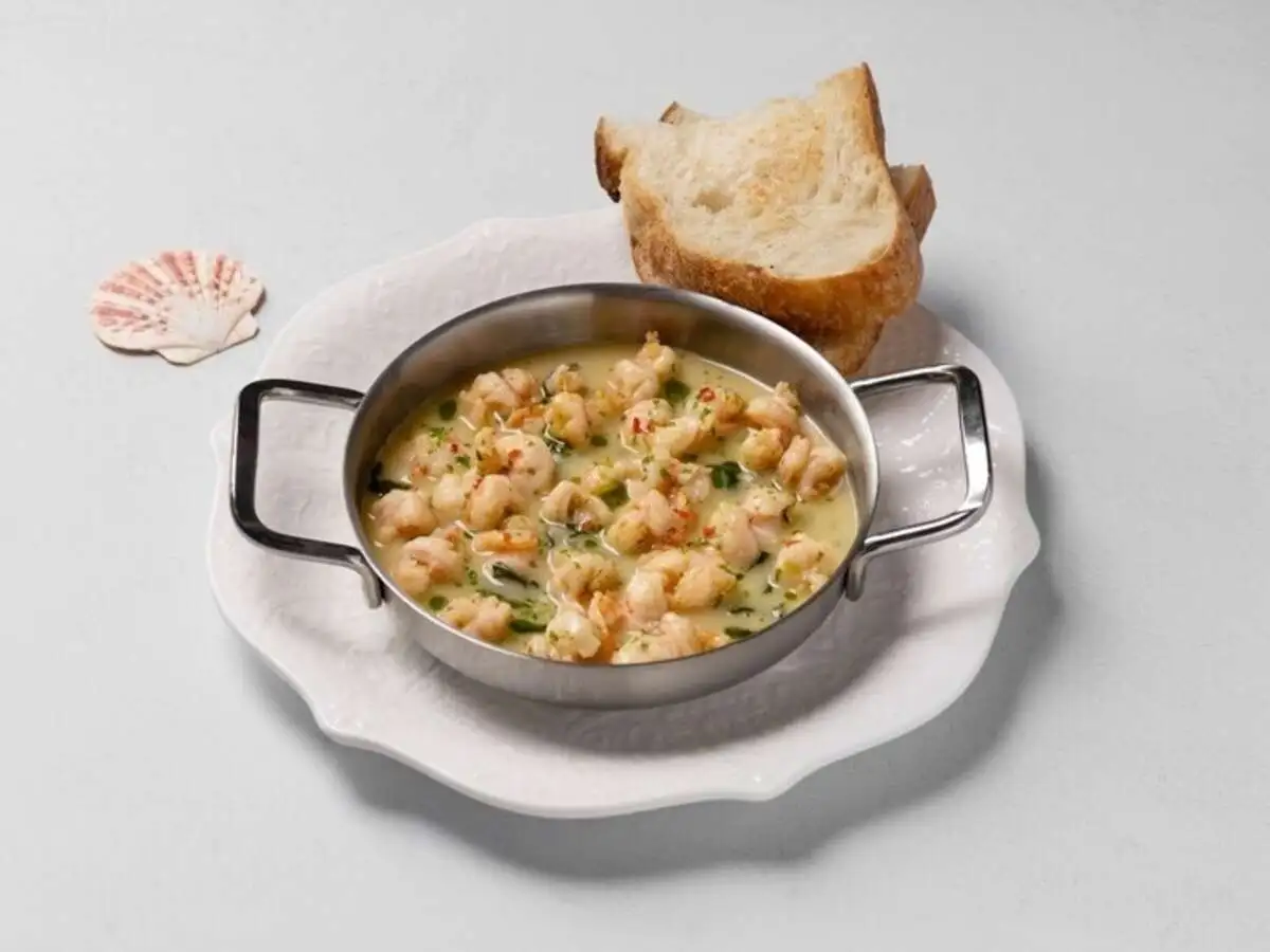 Соте из тигровых креветок