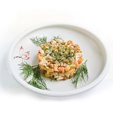 Салат оливье с телятиной
