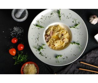 Паста с копченостями